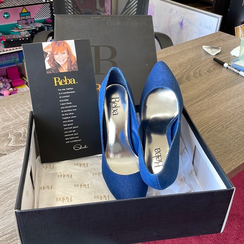 Reba Jean Pumps